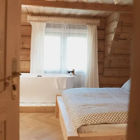 Madejowka - Z Widokiem Na Gory I Wanna Z Jacuzzi