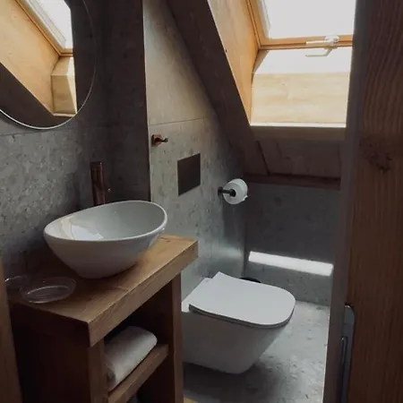 Madejowka - Z Widokiem Na Gory I Wanna Z Jacuzzi